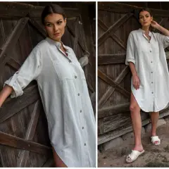 Kobieta w lnianej szmizjerce, co to za styl? Luźna, wygodna sukienka koszulowa w naturalnym kolorze, idealna na lato.