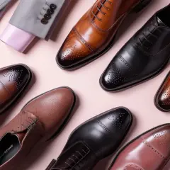 Jakie dobrać buty do garnituru? 9 kluczowych zasad męskiej elegancji