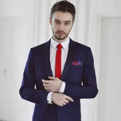 Jaki krawat na studniówkę? 5 niezbędnych wskazówek dla eleganta