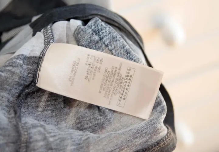Metka Burberry oryginał - Wskazówki pomagające rozpoznać oryginalną metkę