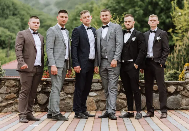 Strój męski na wesele - Doskonała kreacja dla  mężczyzny!