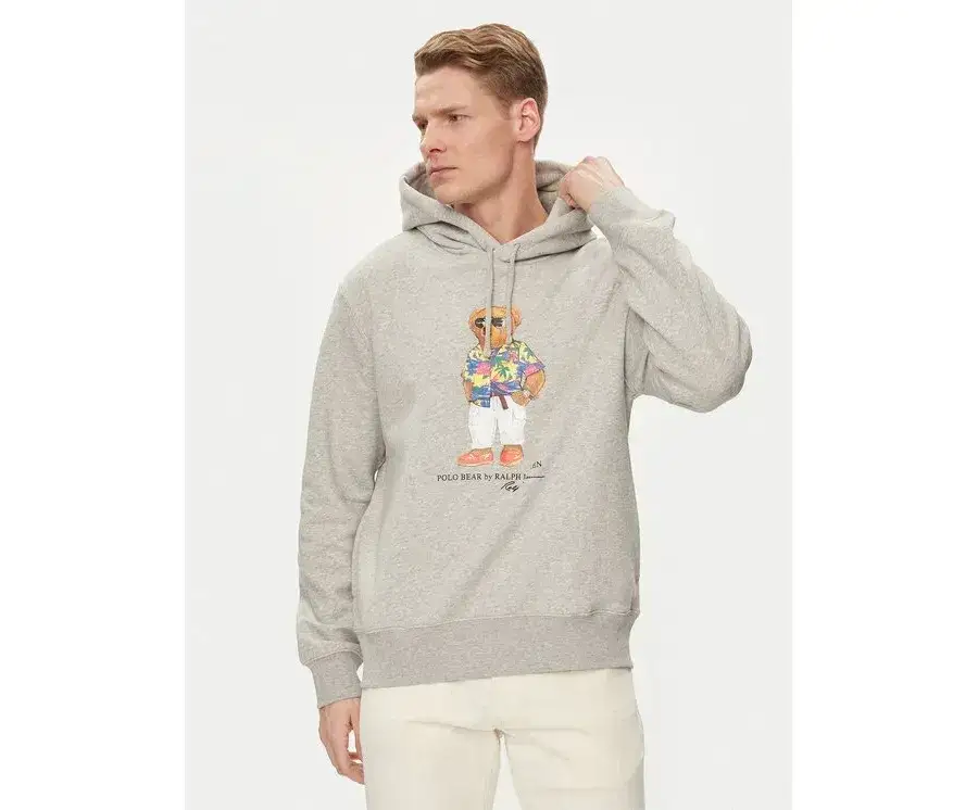 Zdjęcie Bluzy Ralph Lauren dla mężczyzn: Klasyka czy przeżytek w szafie?